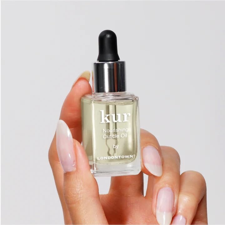 LONDONTOWN Vegan Nourishing Cuticle Oil for Dry Cuticles