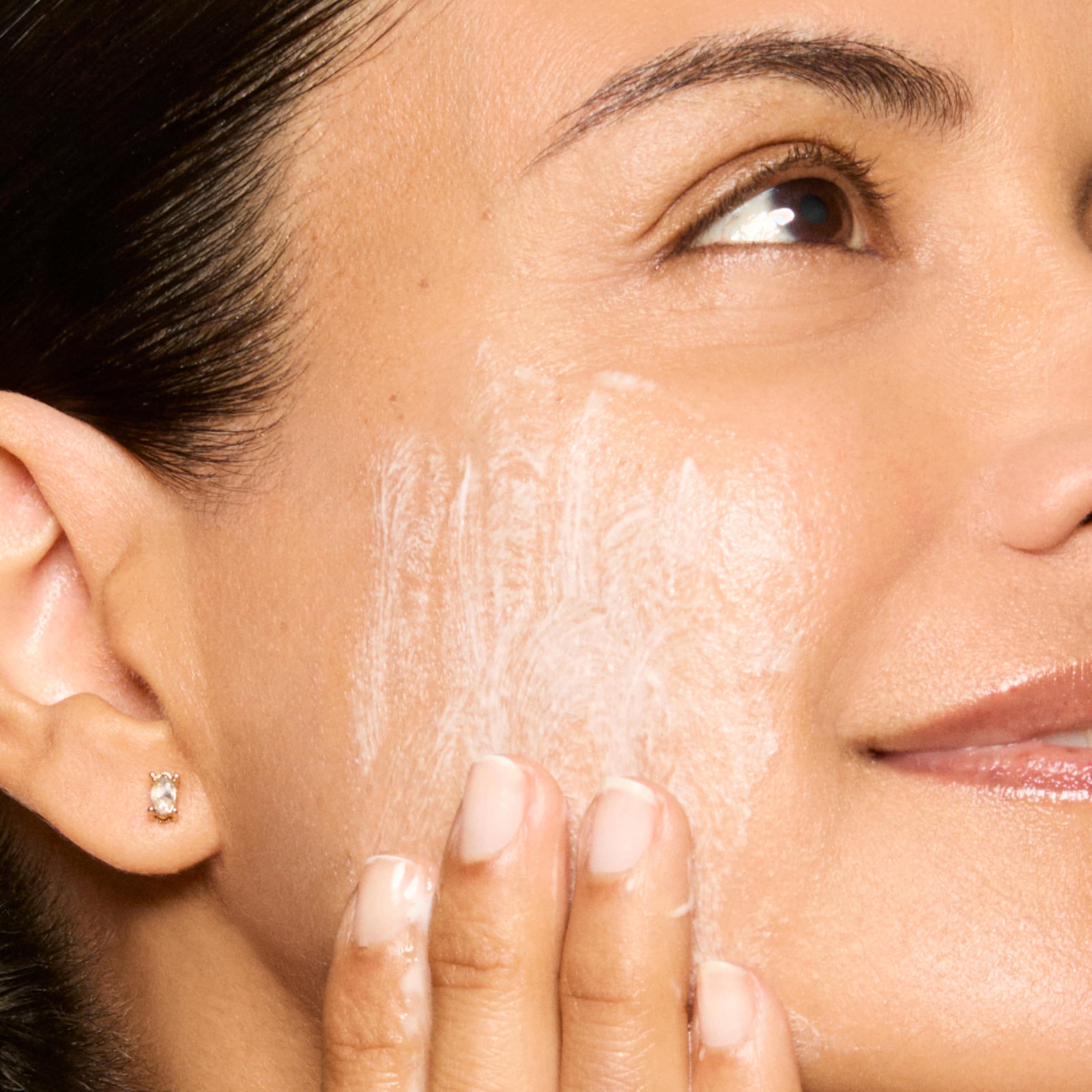 Honest Beauty Gentle Gel Cleanser