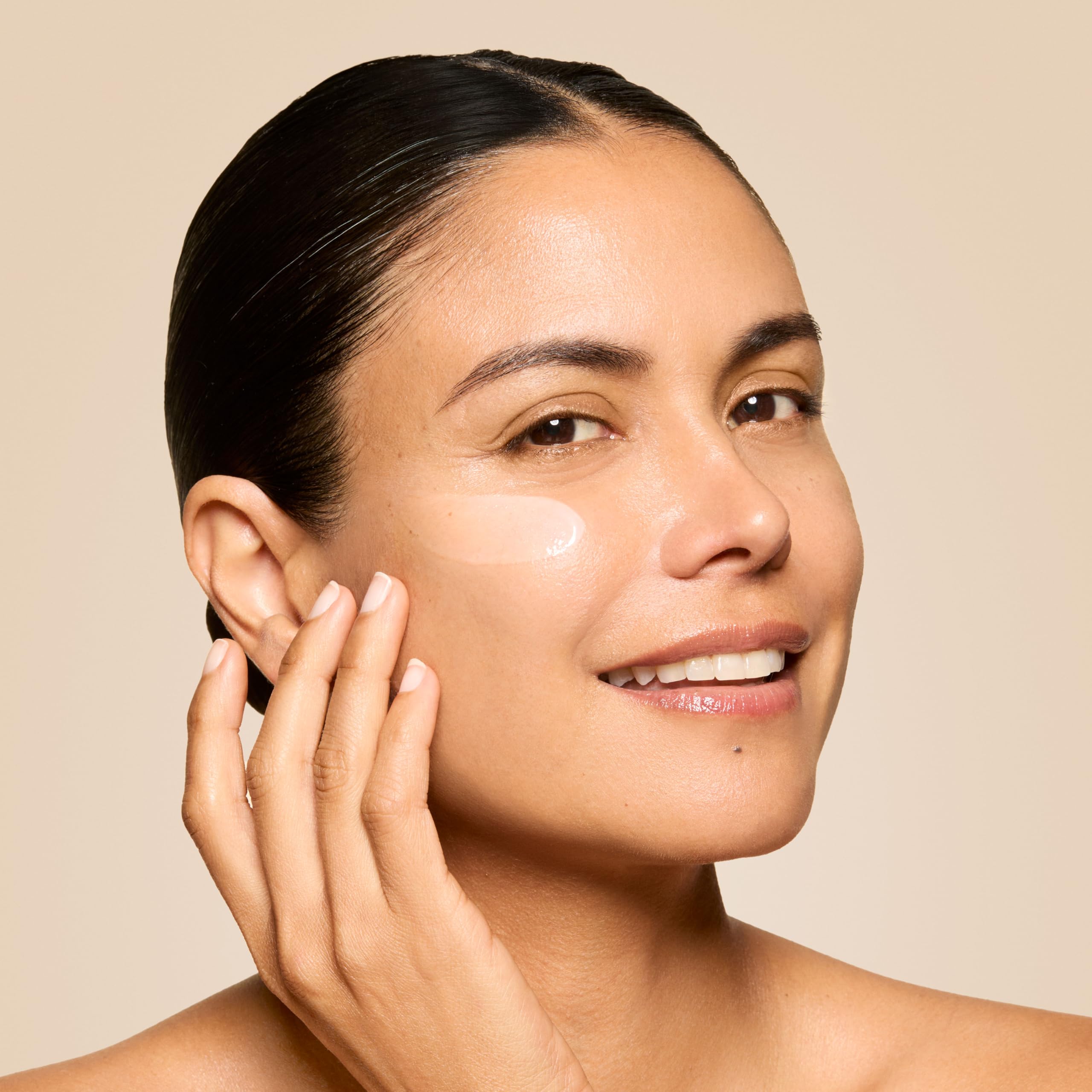 Honest Beauty Vitamin C Radiance Brightening Serum